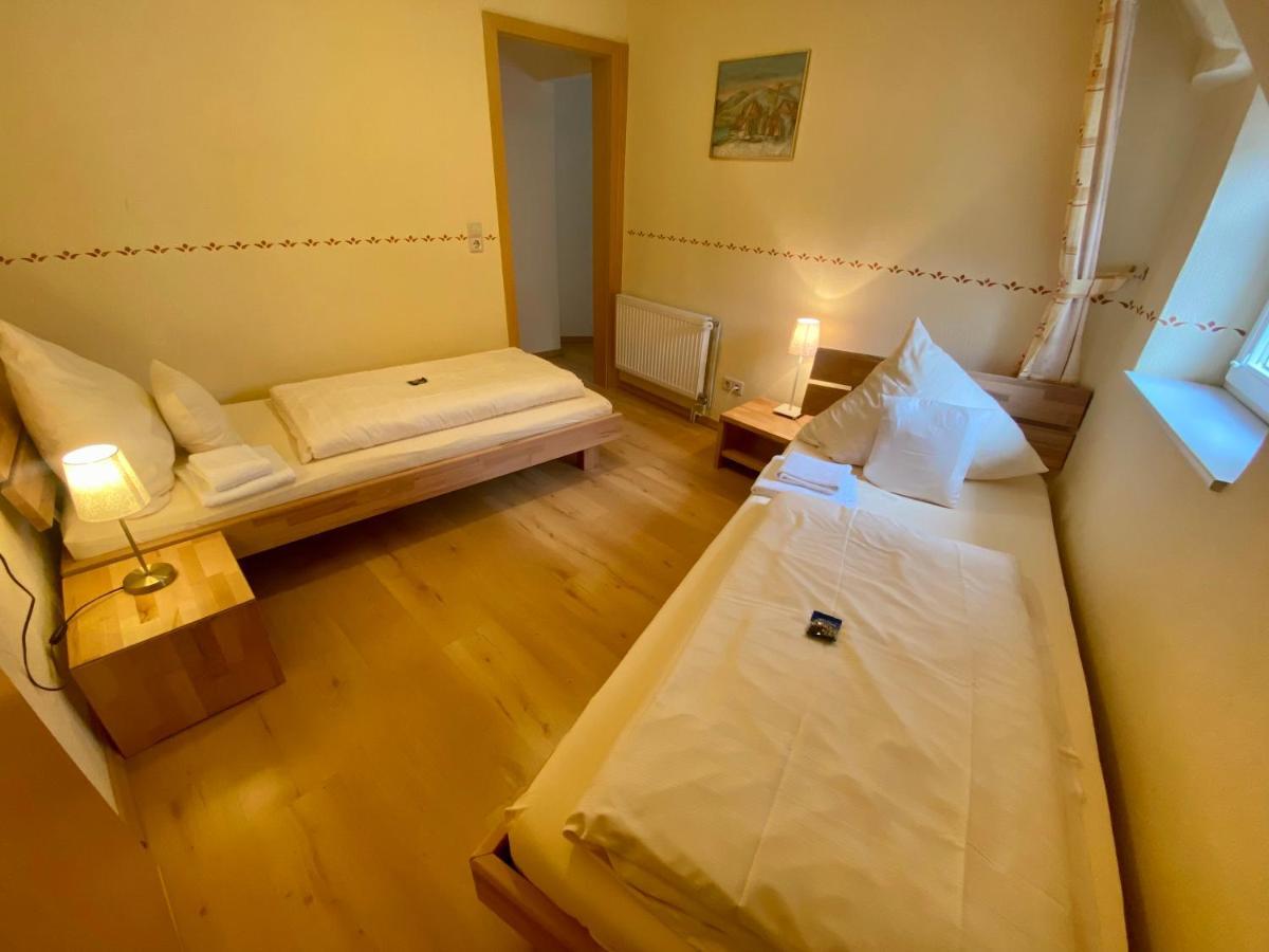 Hotel Gute Quelle Байлщайн Екстериор снимка