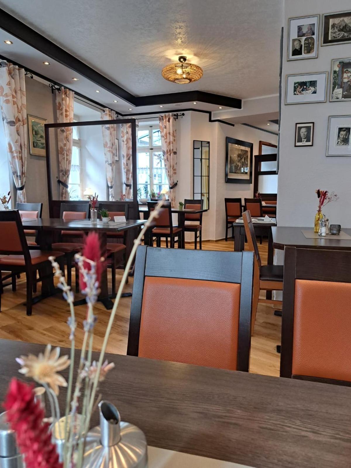 Hotel Gute Quelle Байлщайн Екстериор снимка
