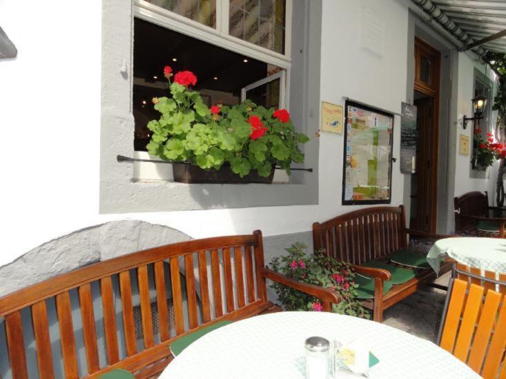 Hotel Gute Quelle Байлщайн Екстериор снимка