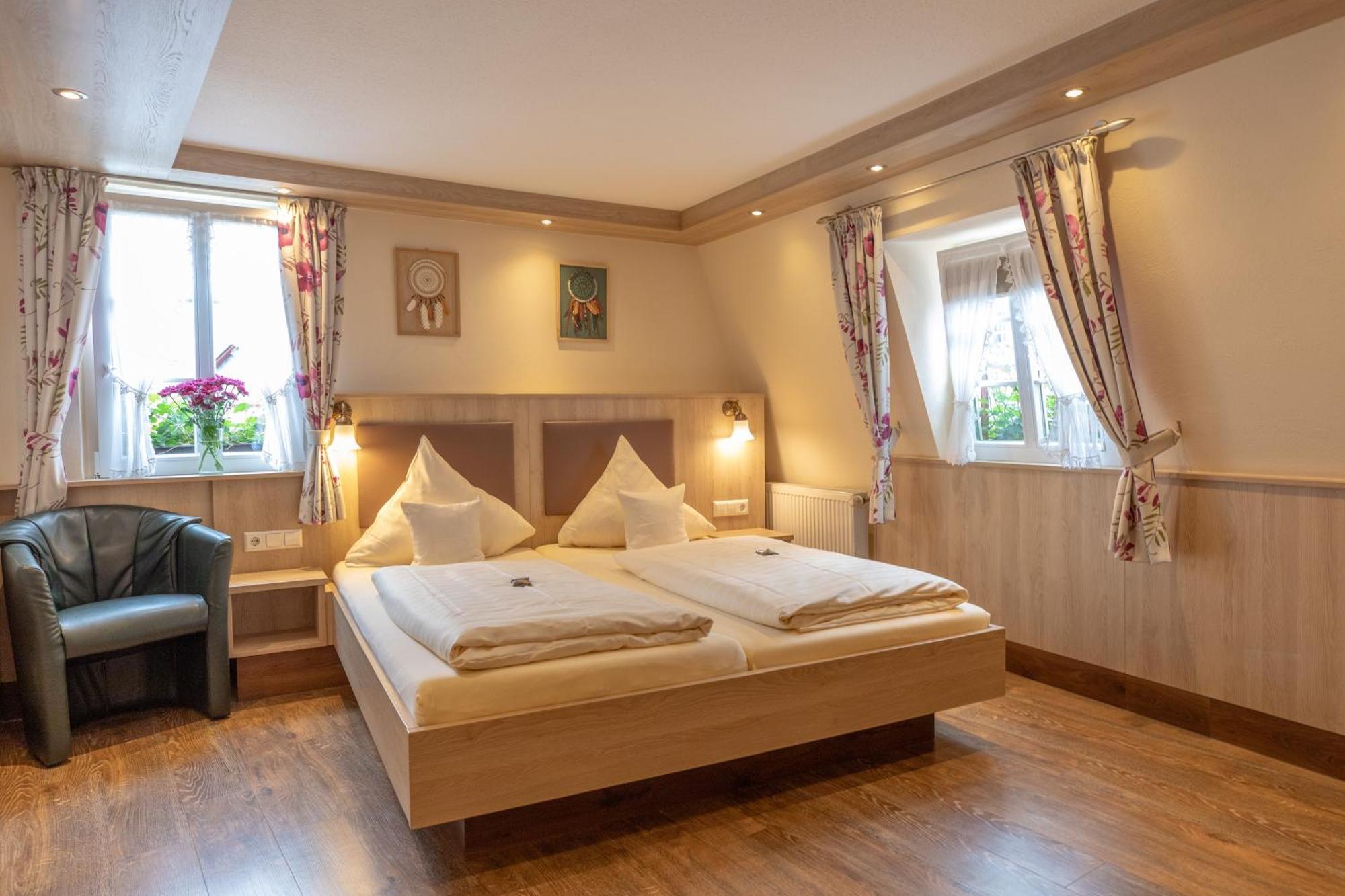 Hotel Gute Quelle Байлщайн Екстериор снимка