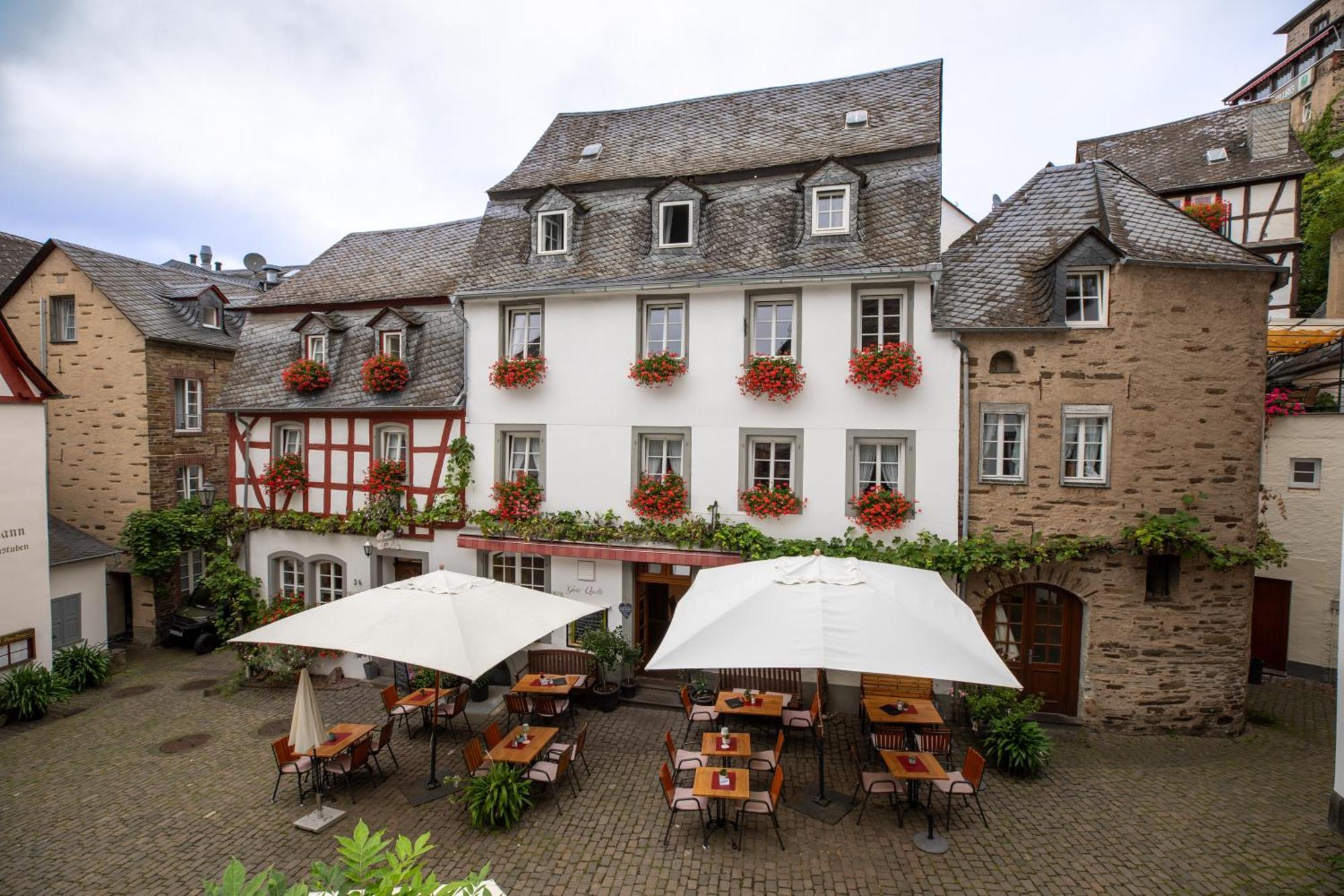 Hotel Gute Quelle Байлщайн Екстериор снимка