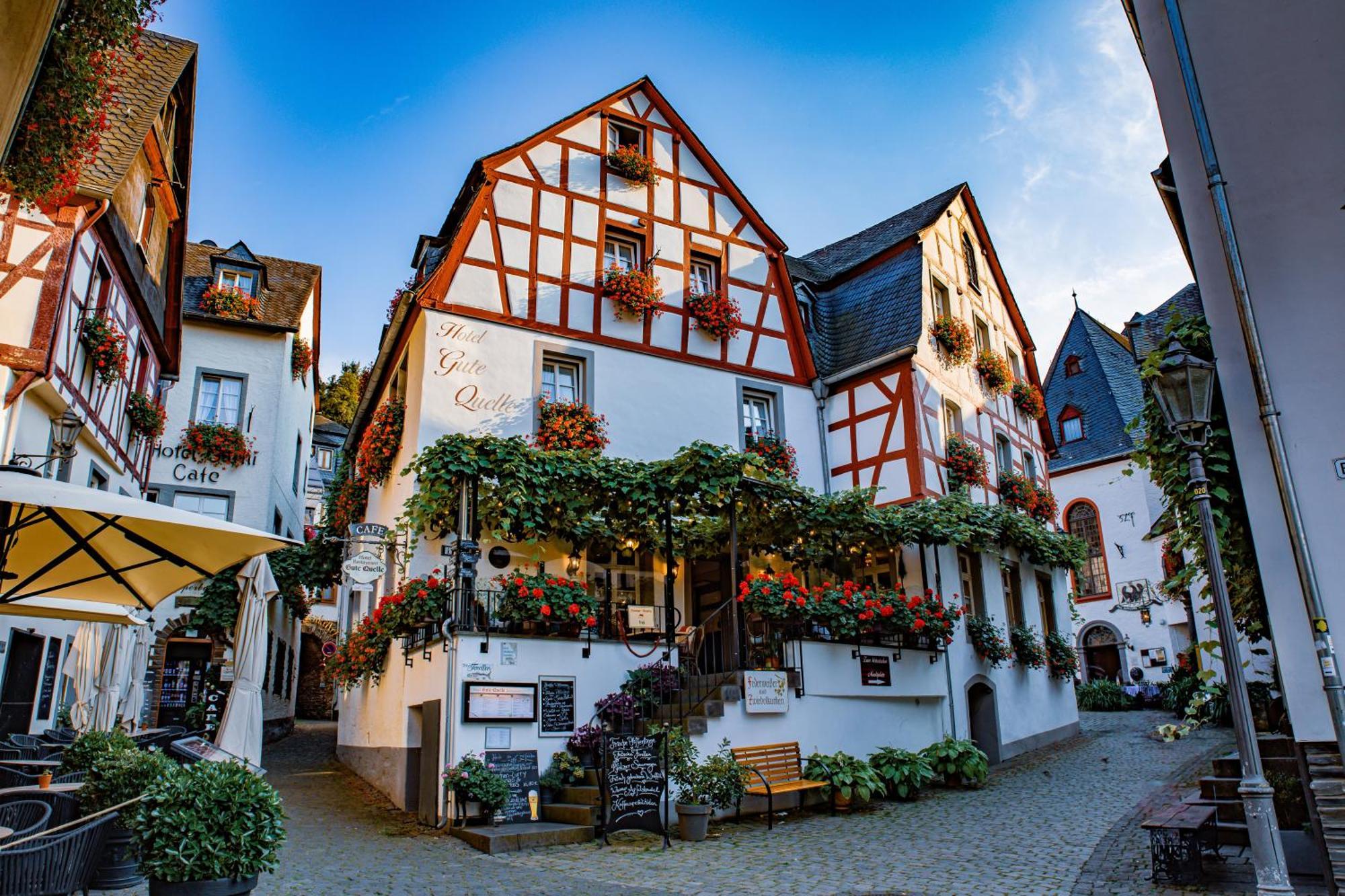Hotel Gute Quelle Байлщайн Екстериор снимка